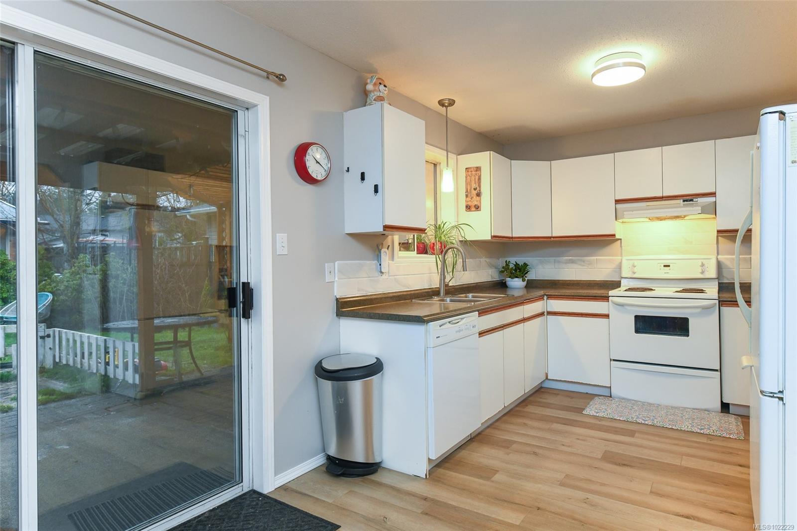 2215 Willemar Ave # B