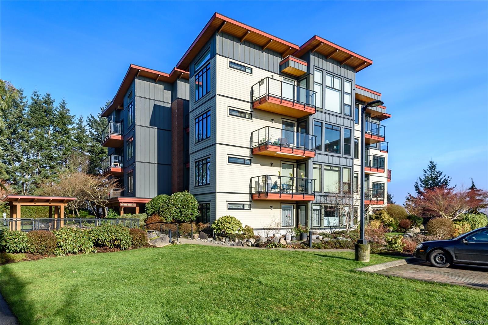 2300 Mansfield Dr # 332