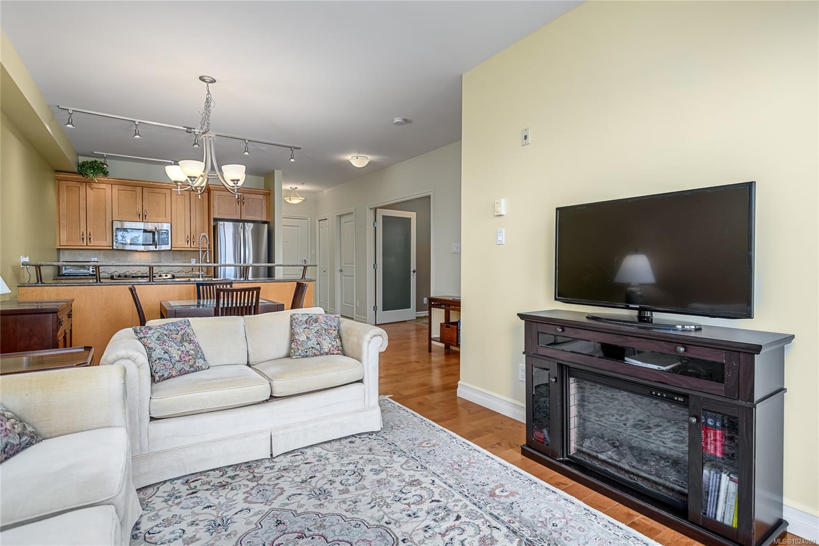 2300 Mansfield Dr # 332