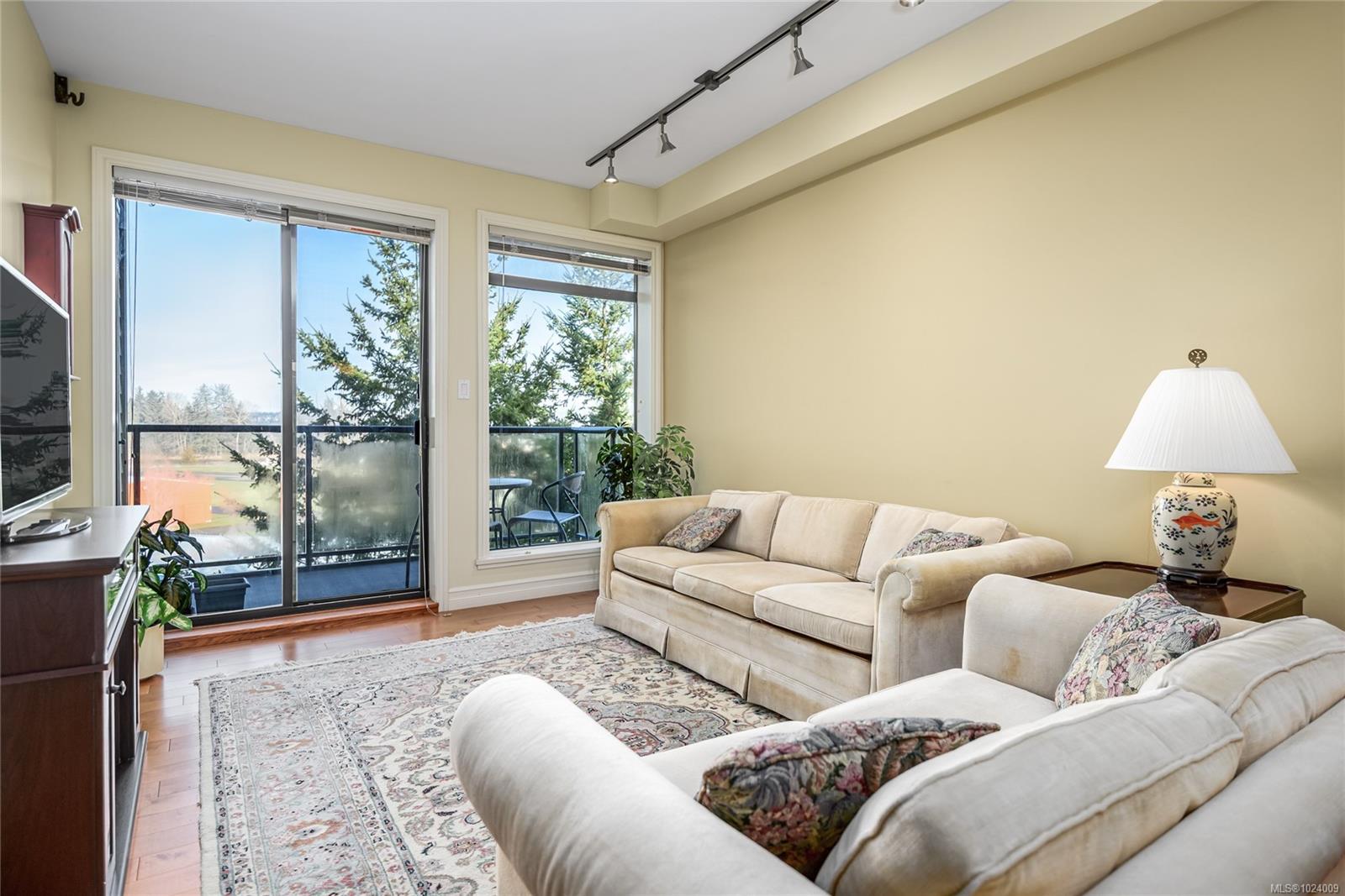 2300 Mansfield Dr # 332