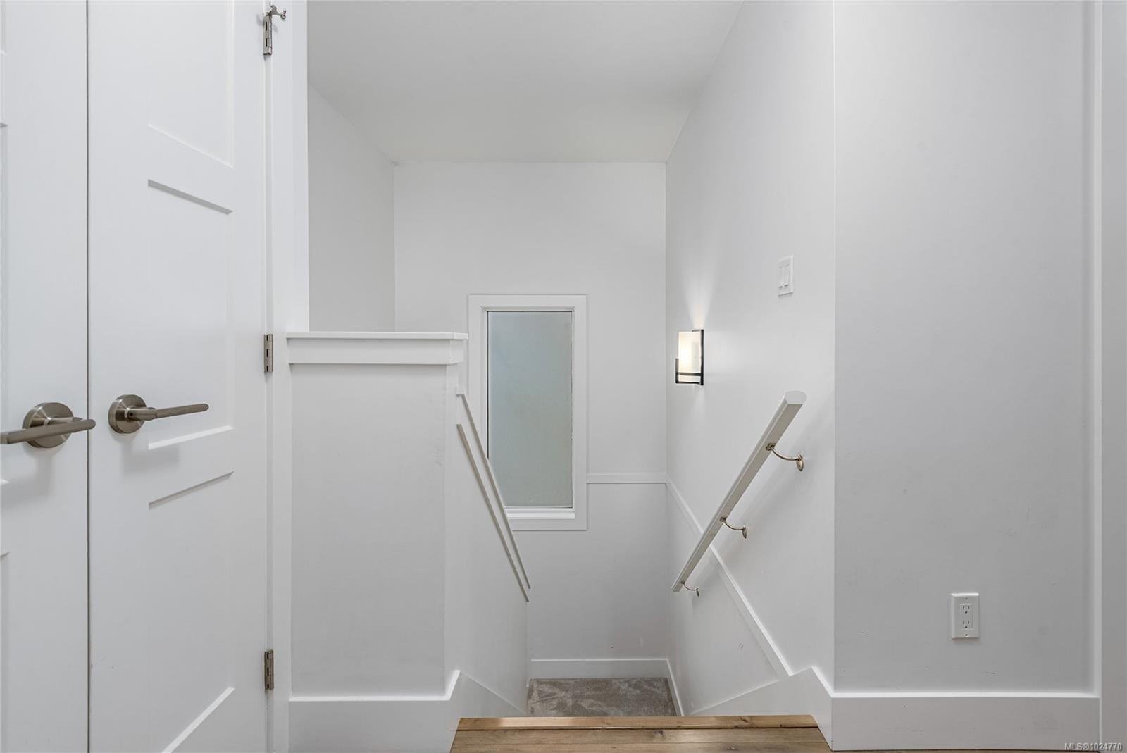 2607 Kendal Ave # 12