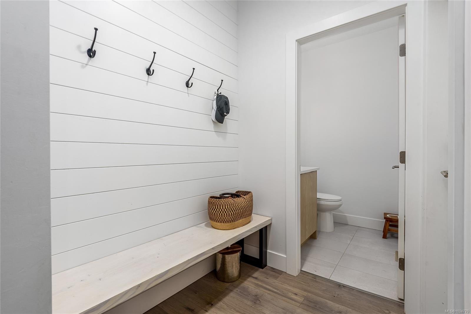 2607 Kendal Ave # 12