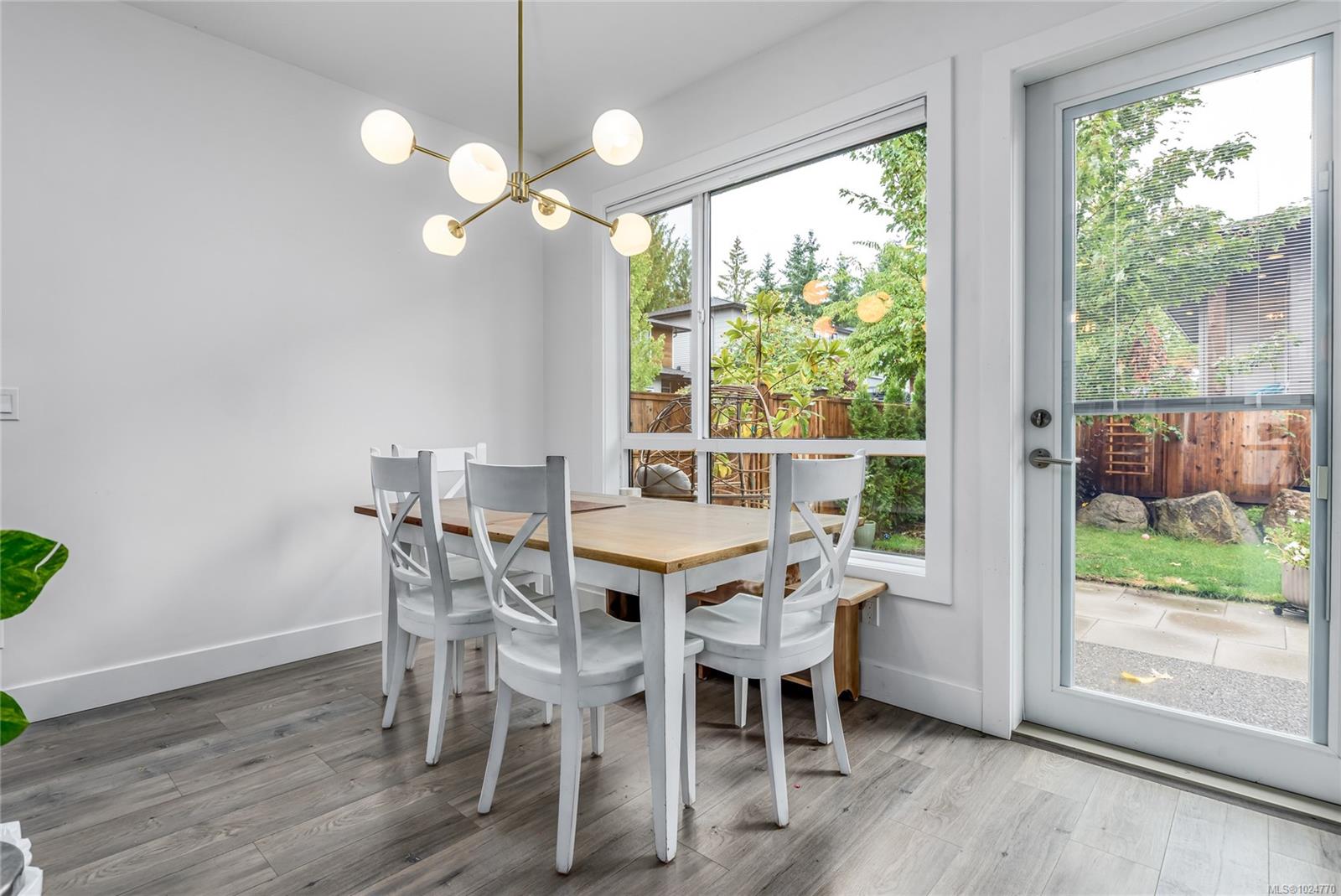 2607 Kendal Ave # 12