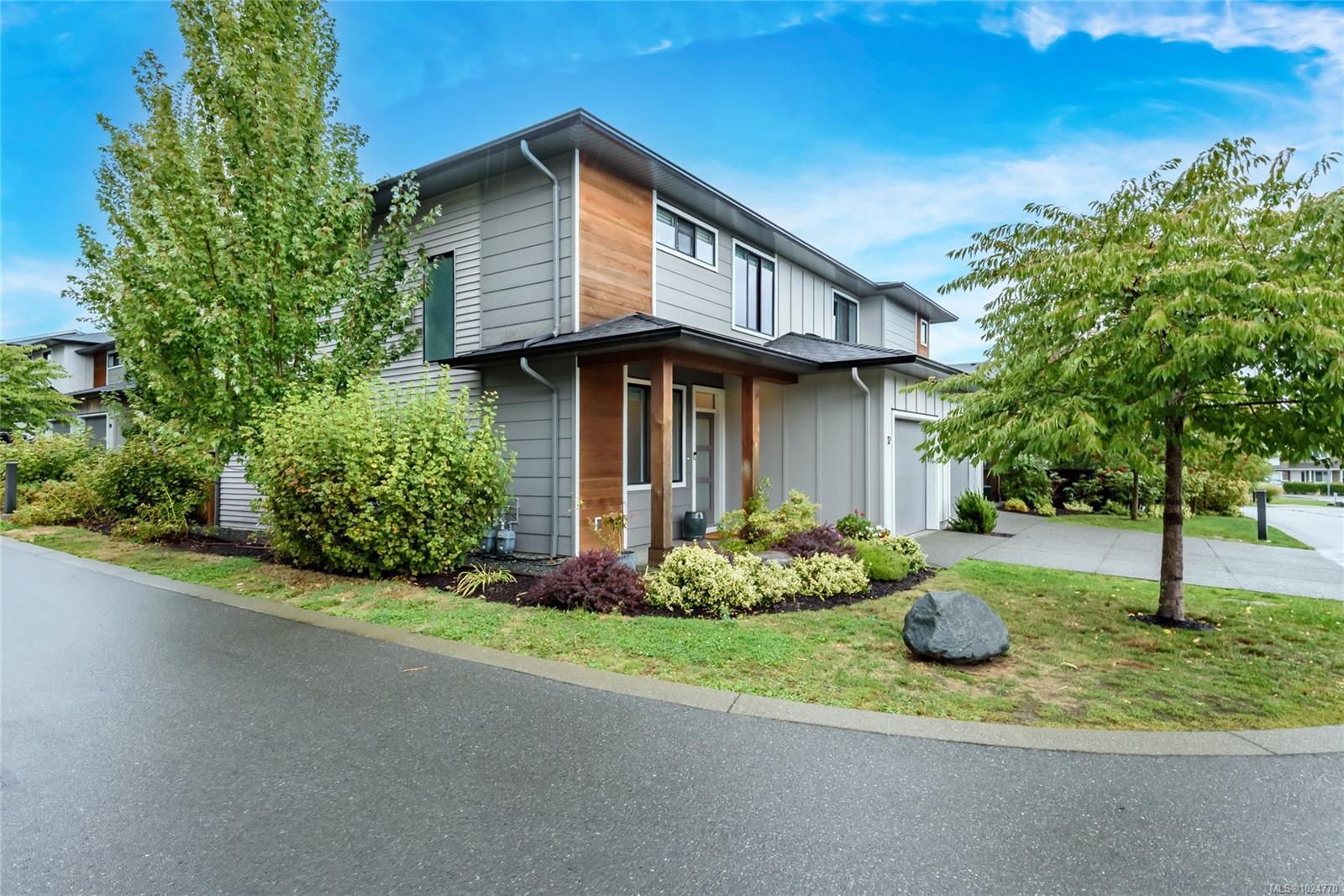 2607 Kendal Ave # 12