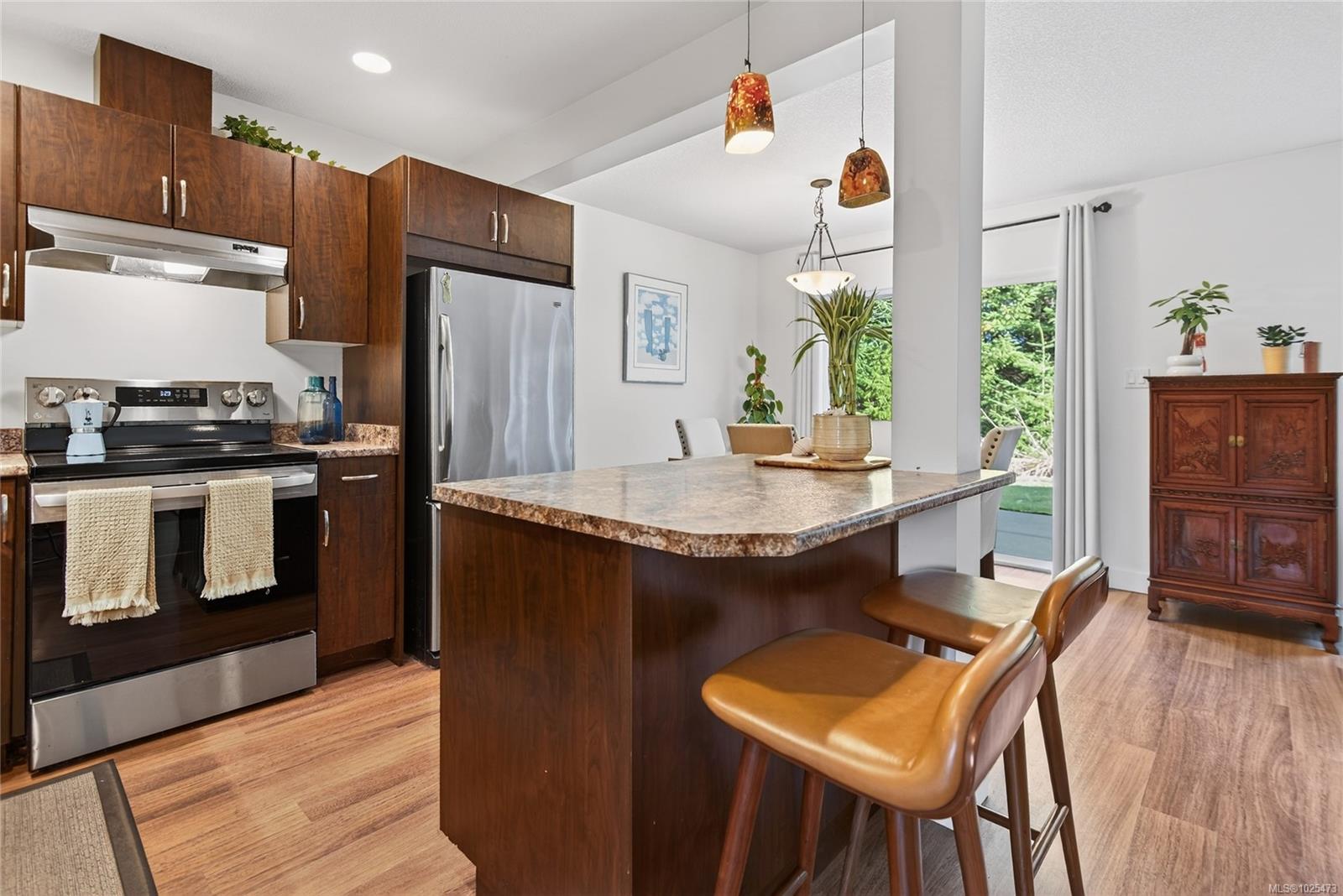 3400 Coniston Cres # 15