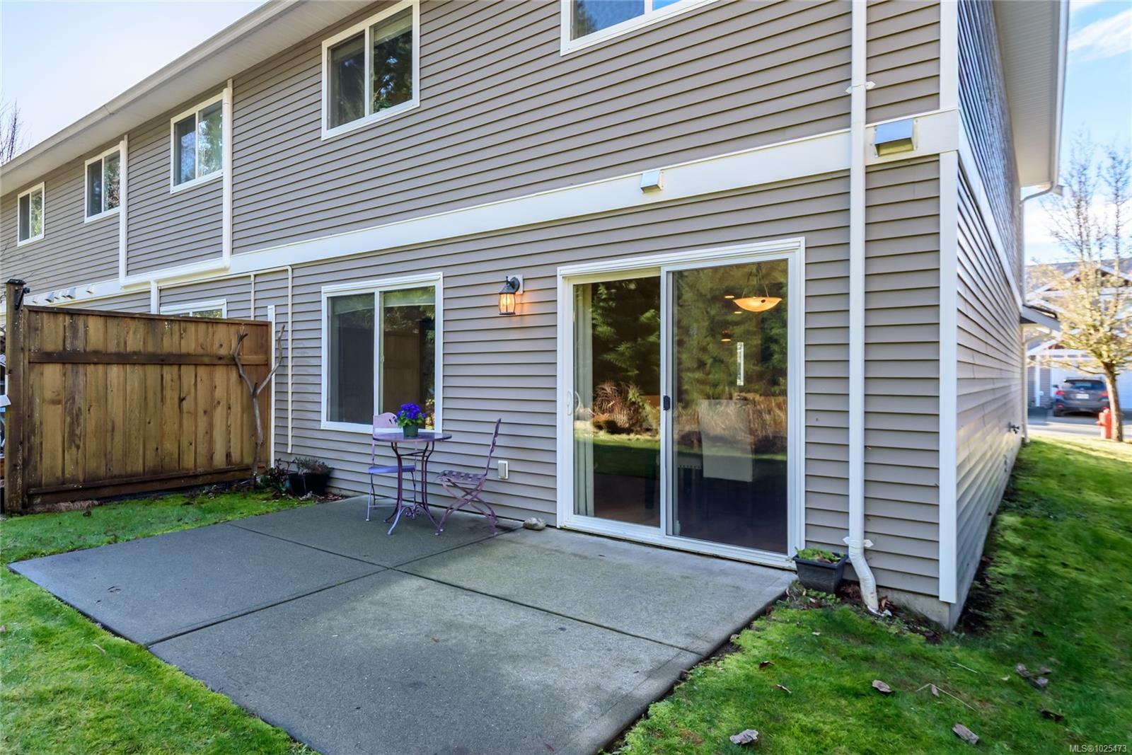 3400 Coniston Cres # 15