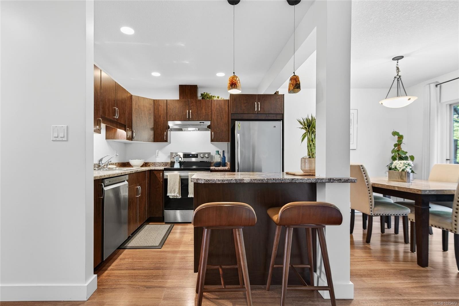 3400 Coniston Cres # 15