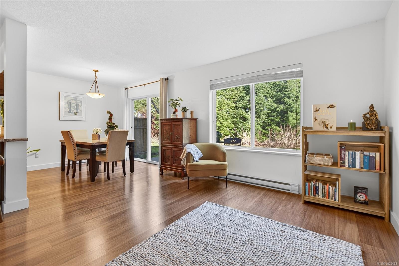 3400 Coniston Cres # 15