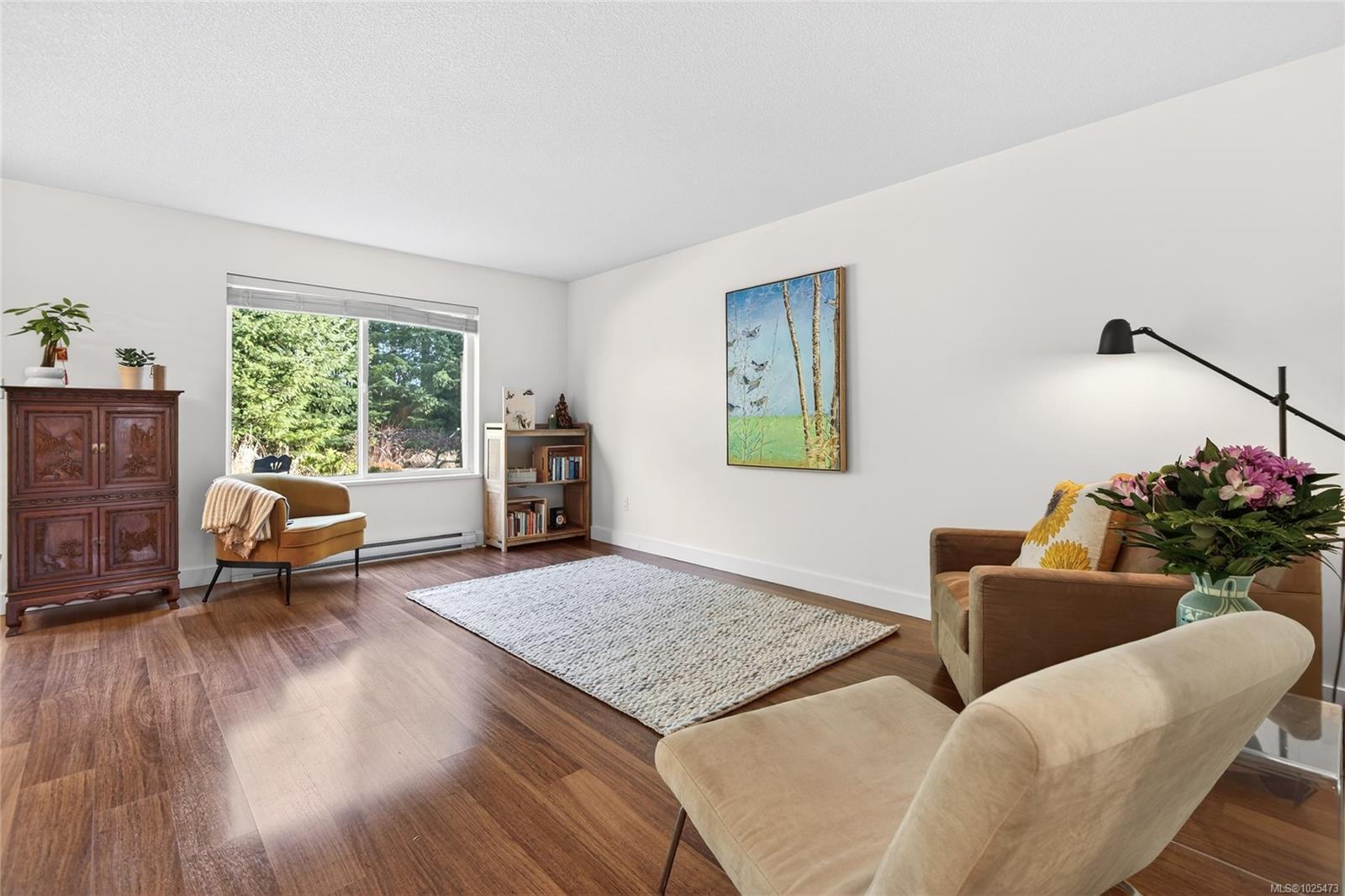 3400 Coniston Cres # 15