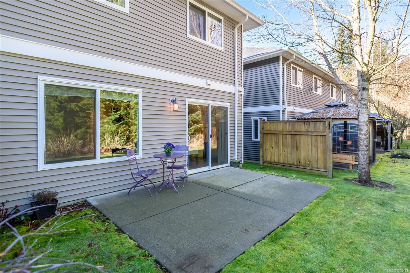 3400 Coniston Cres # 15