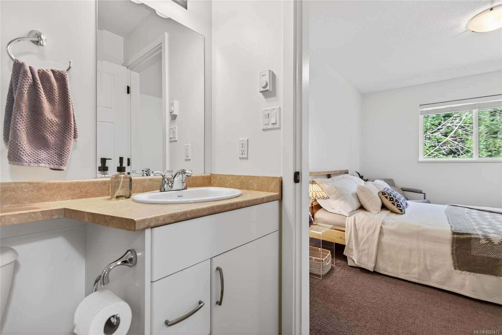 3400 Coniston Cres # 15