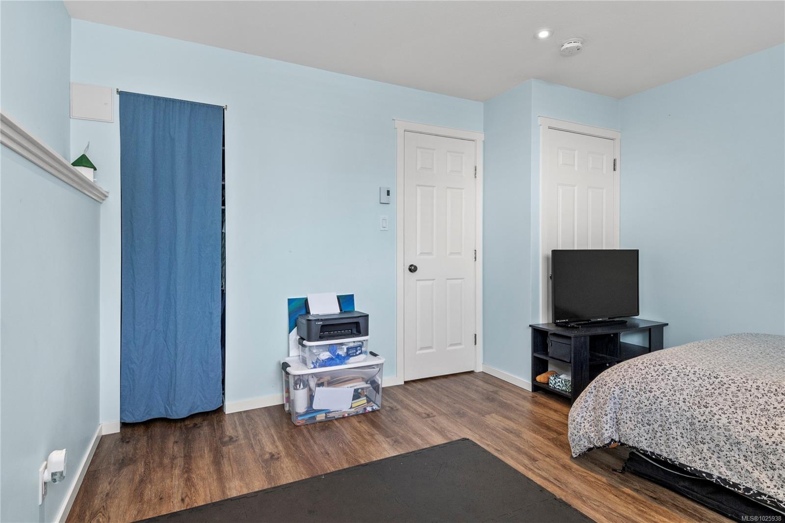 2320 Embleton Cres # A