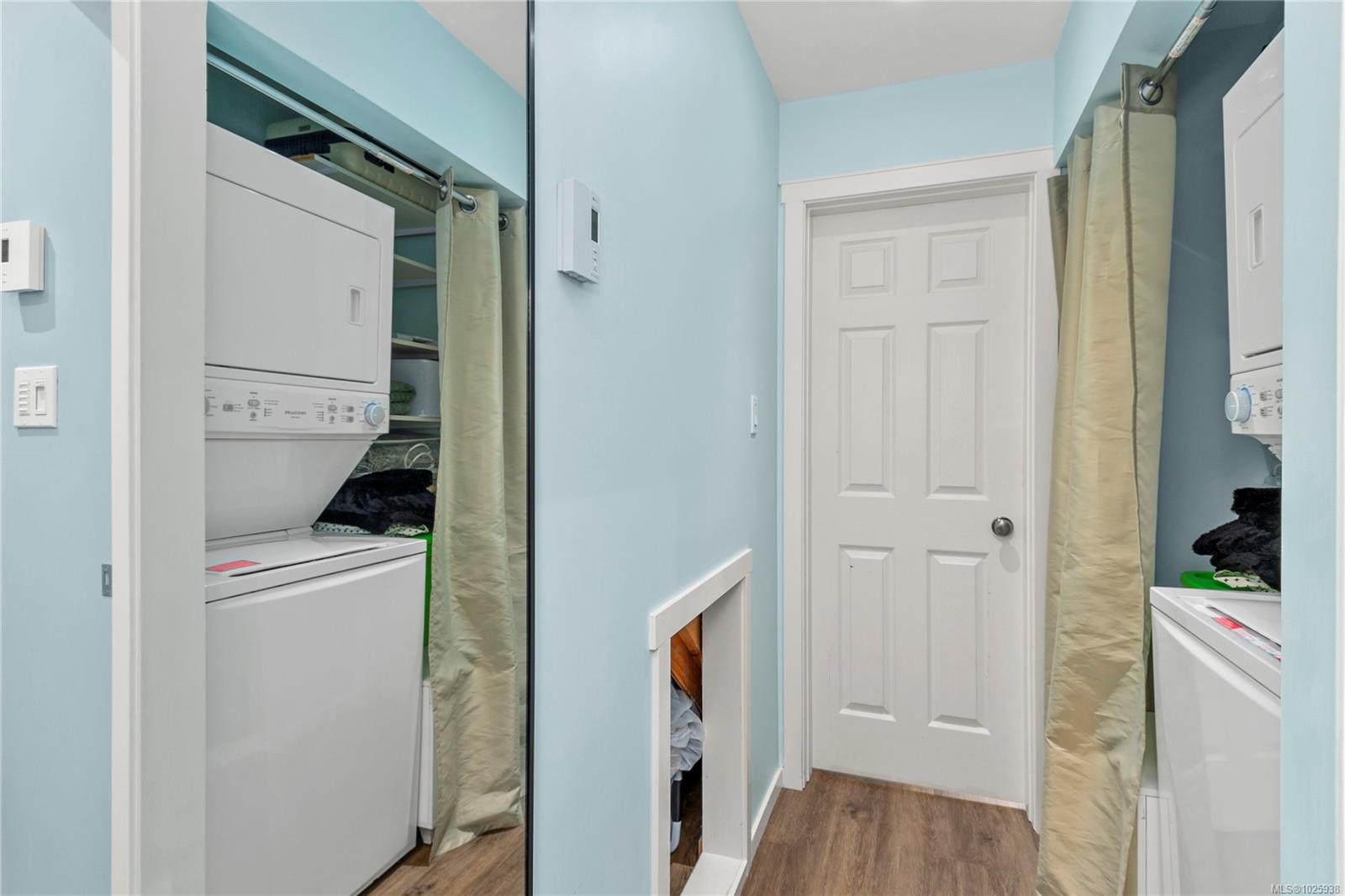 2320 Embleton Cres # A