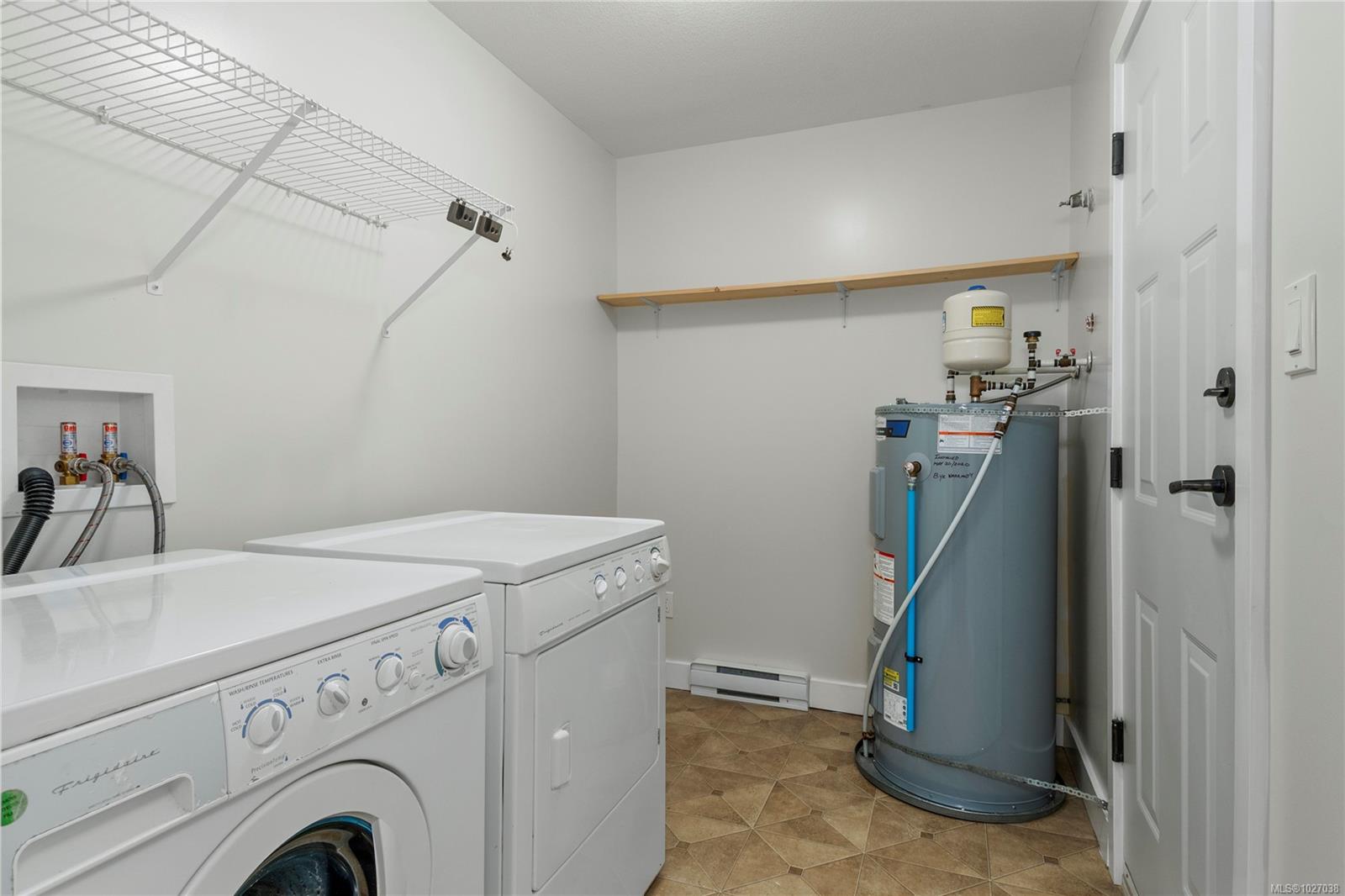 3400 Coniston Cres # 6