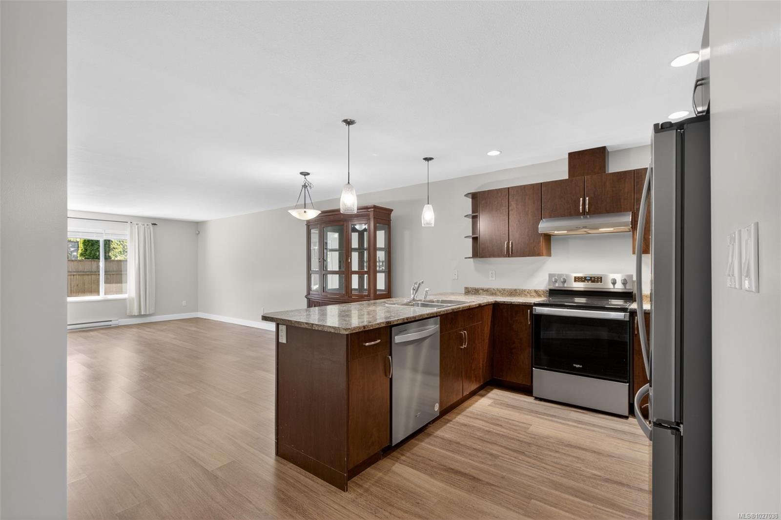 3400 Coniston Cres # 6