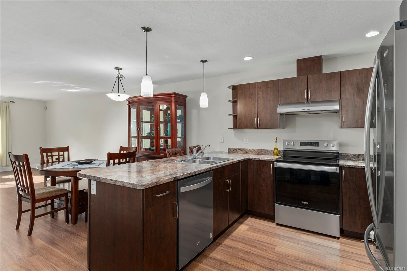 3400 Coniston Cres # 6