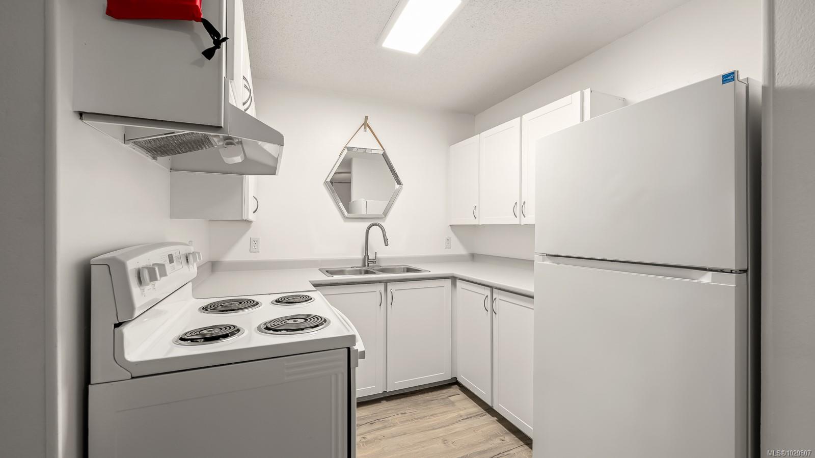 1130 Willemar Ave #208