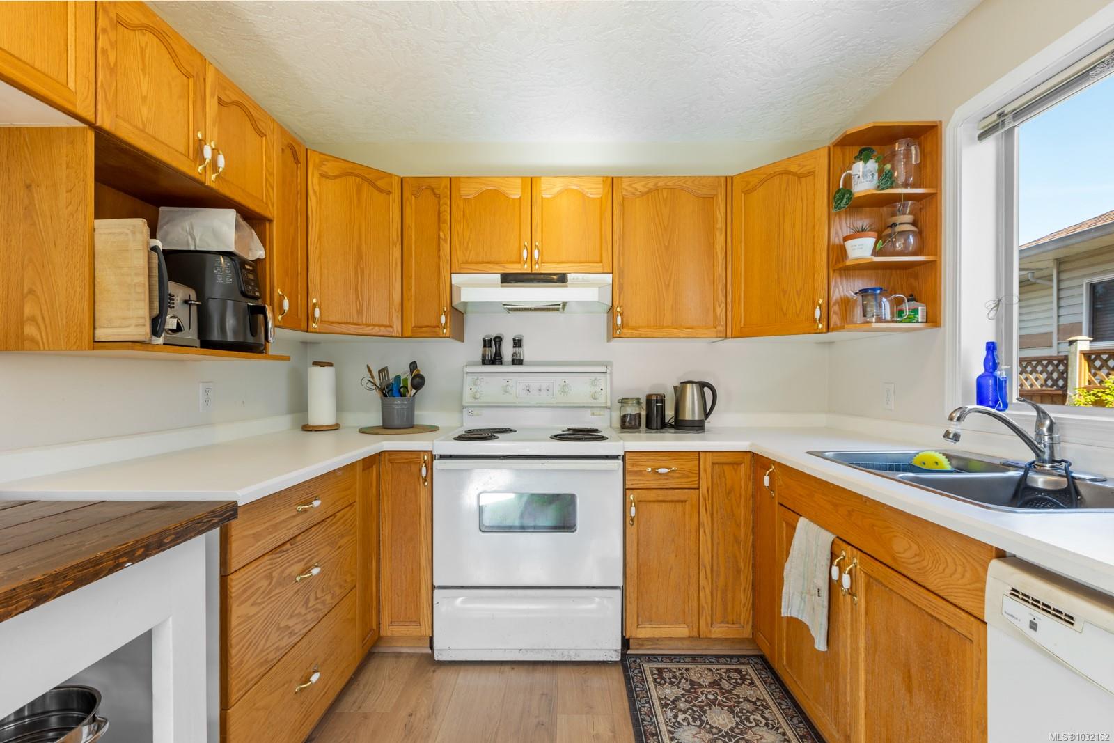 89 Timberlane Rd #A