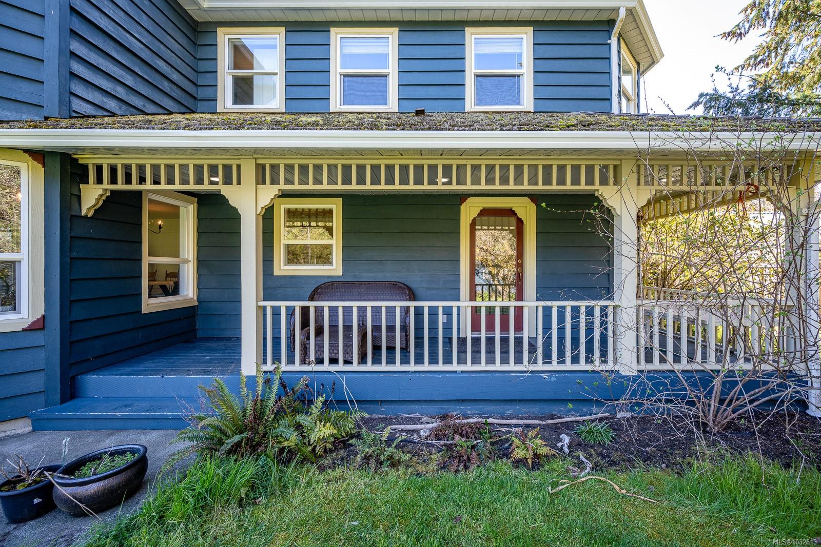 3397 Lake Trail Rd