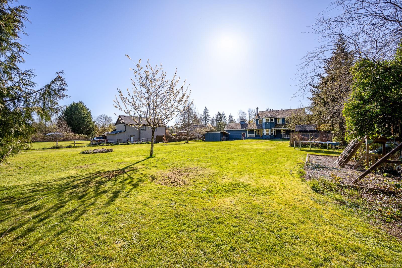 3397 Lake Trail Rd