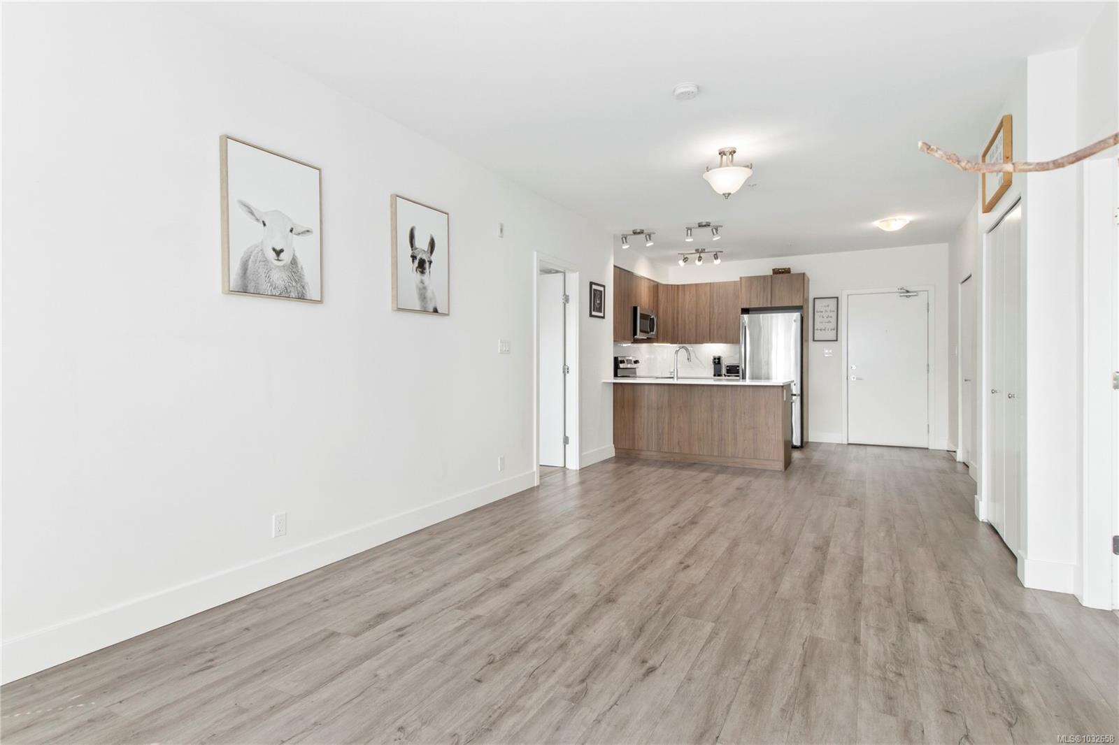 3070 Kilpatrick Ave # 305