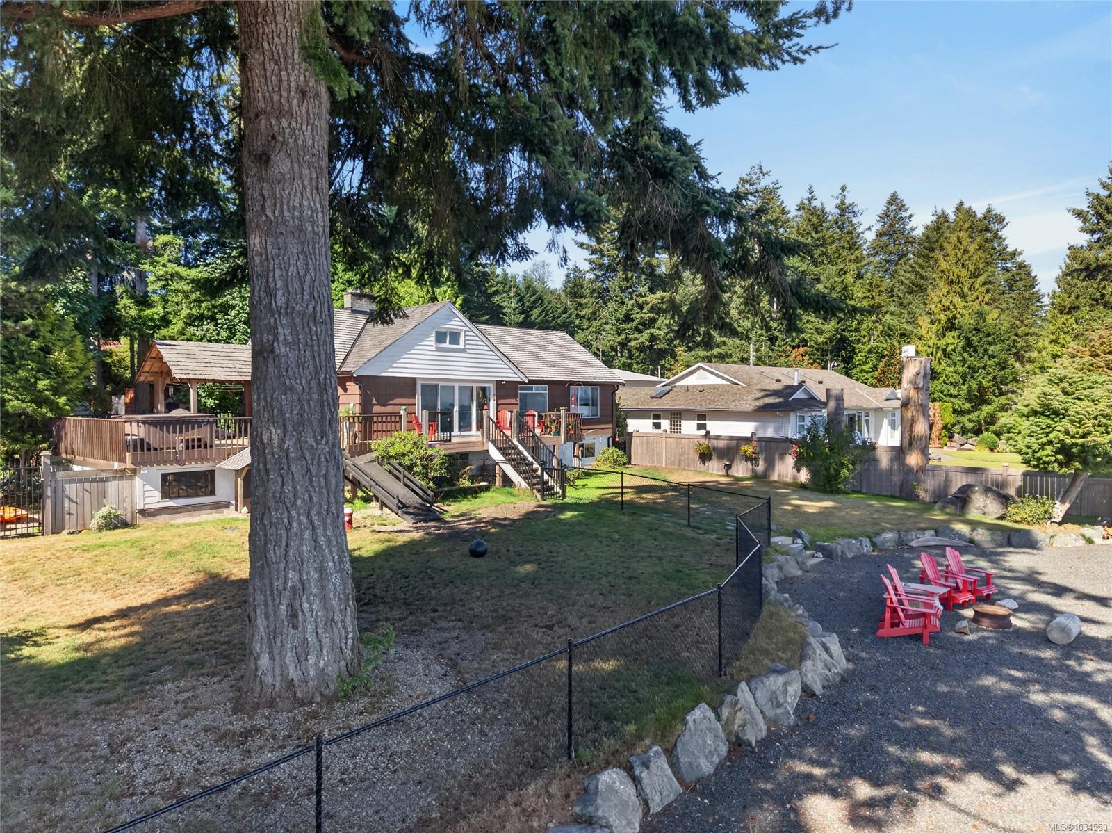 4123 Island Hwy S
