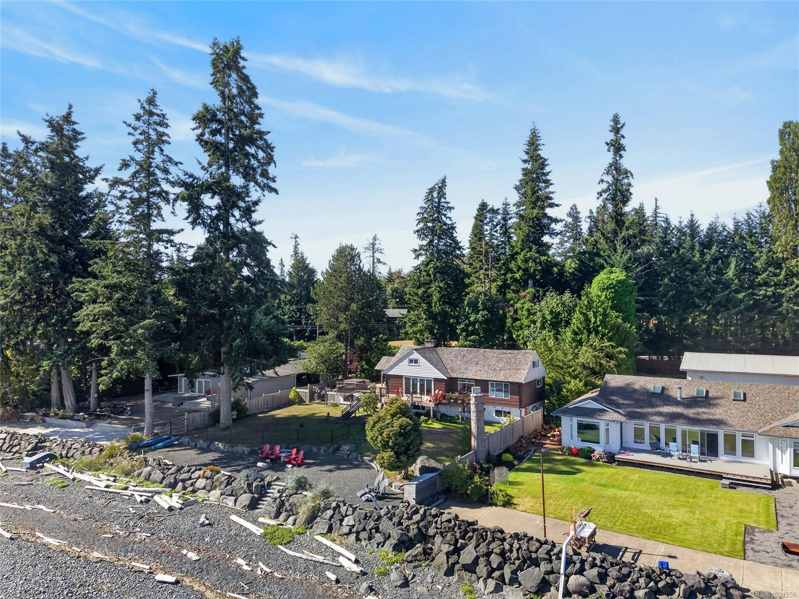 4123 Island Hwy S