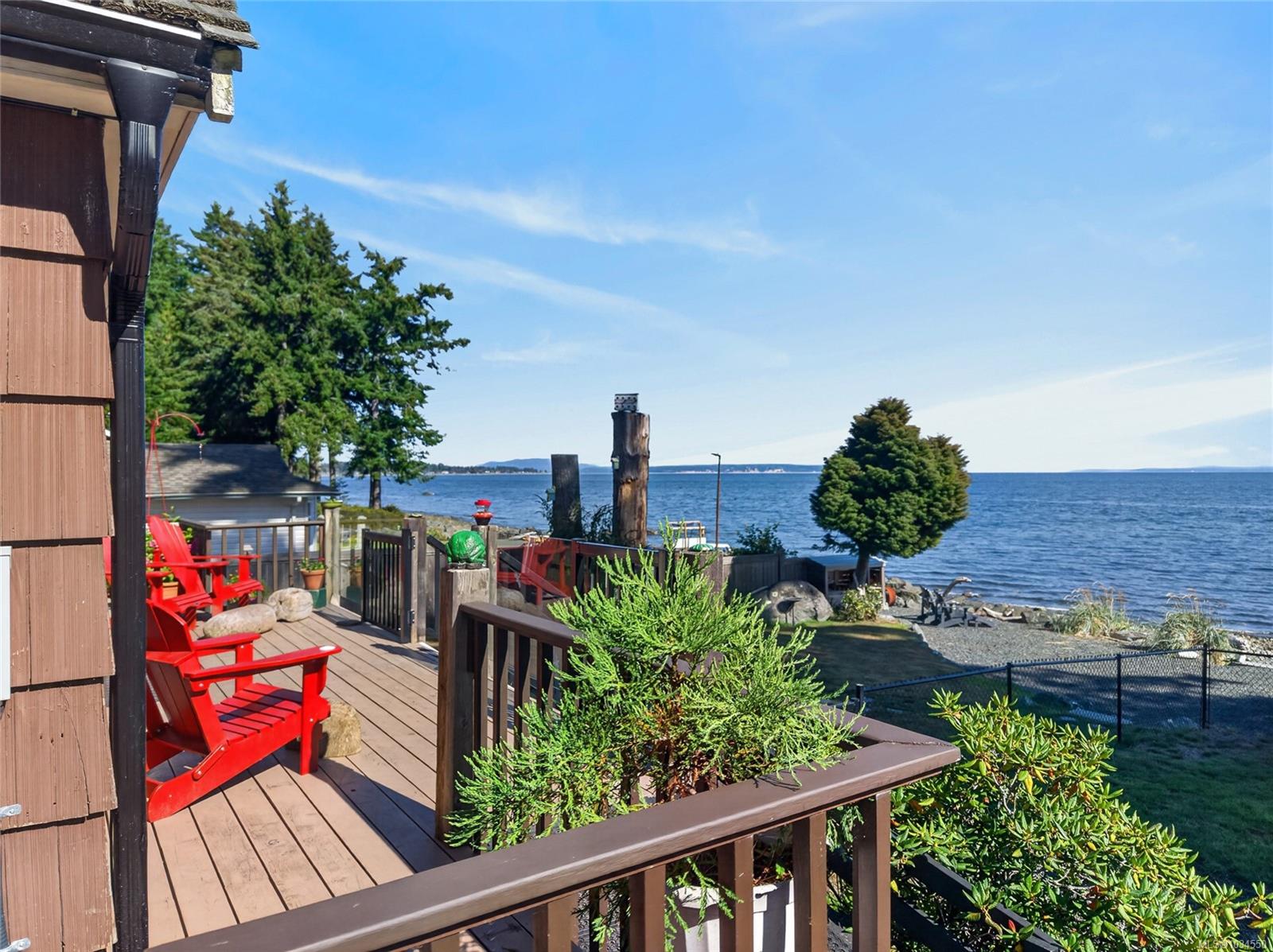 4123 Island Hwy S