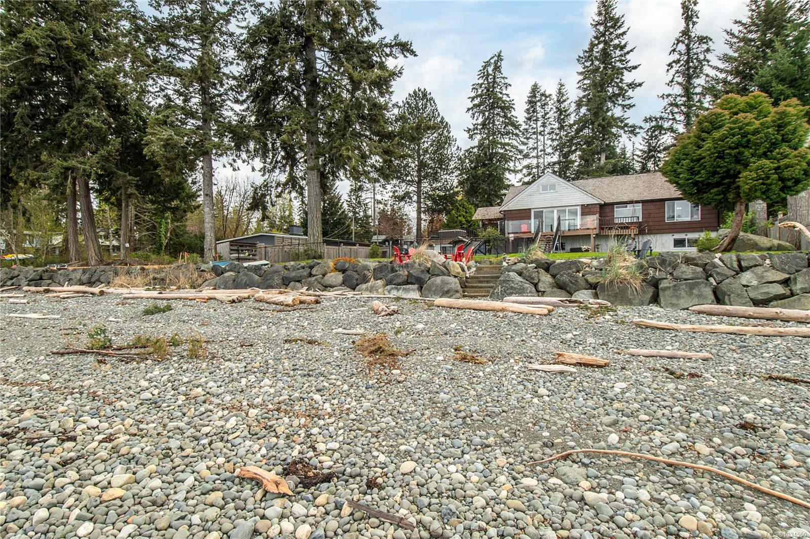 4123 Island Hwy S