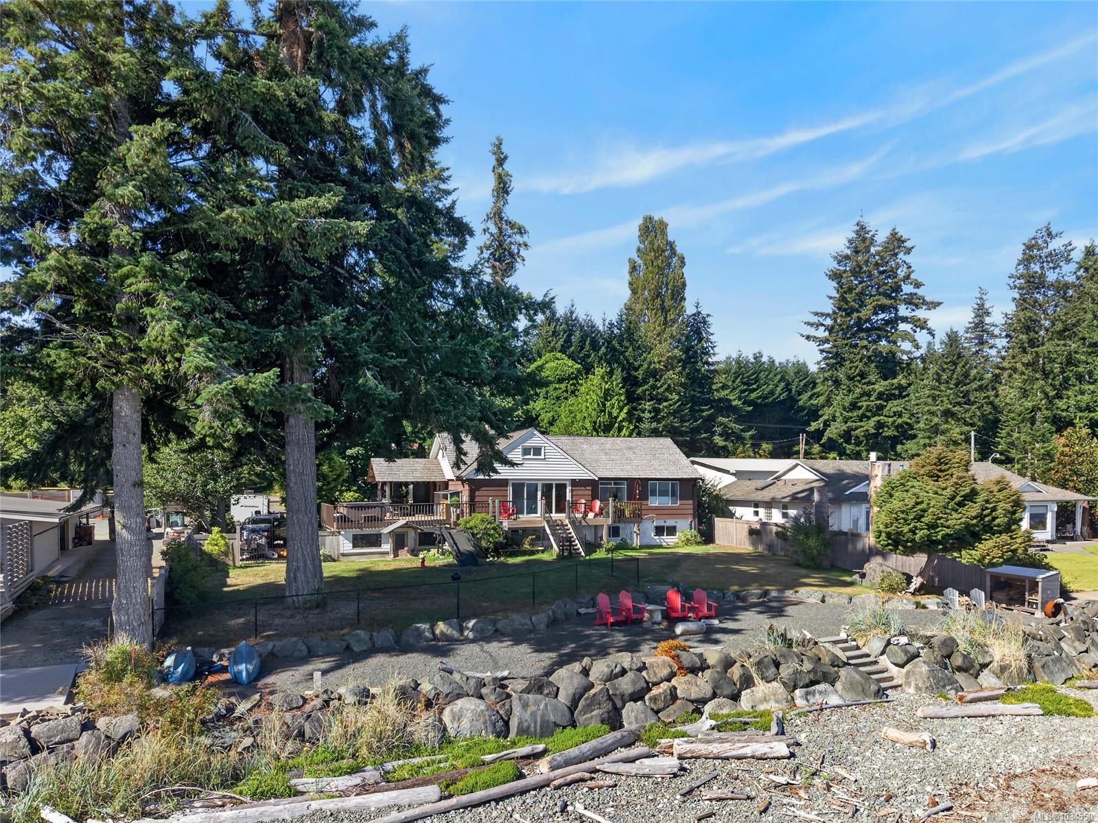 4123 Island Hwy S