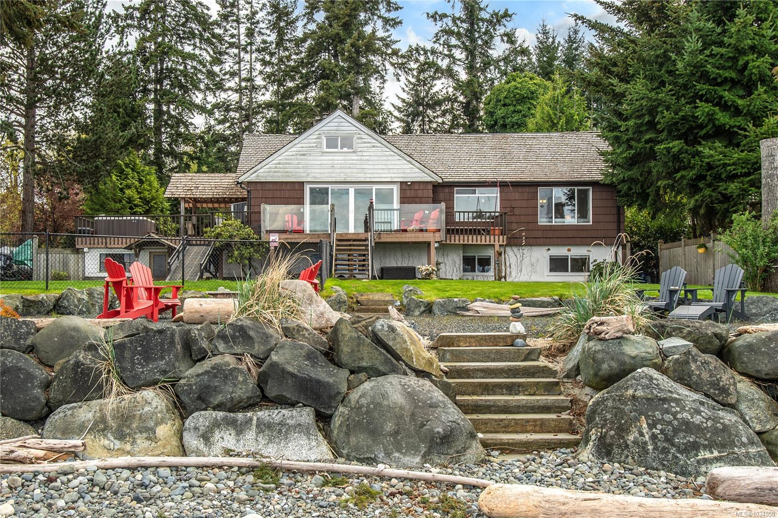 4123 Island Hwy S