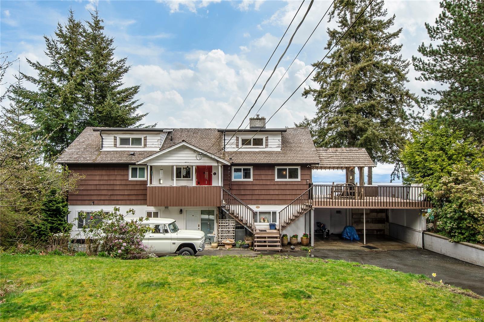4123 Island Hwy S