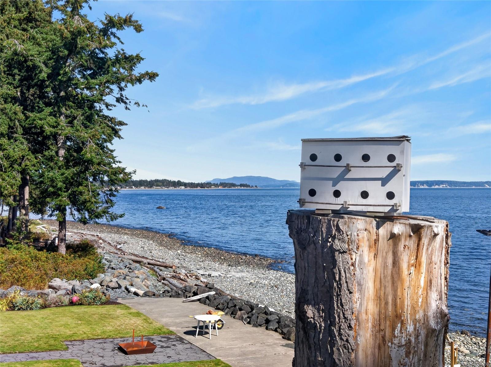 4123 Island Hwy S