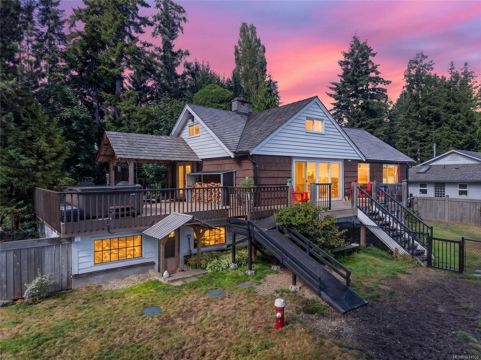 4123 Island Hwy S