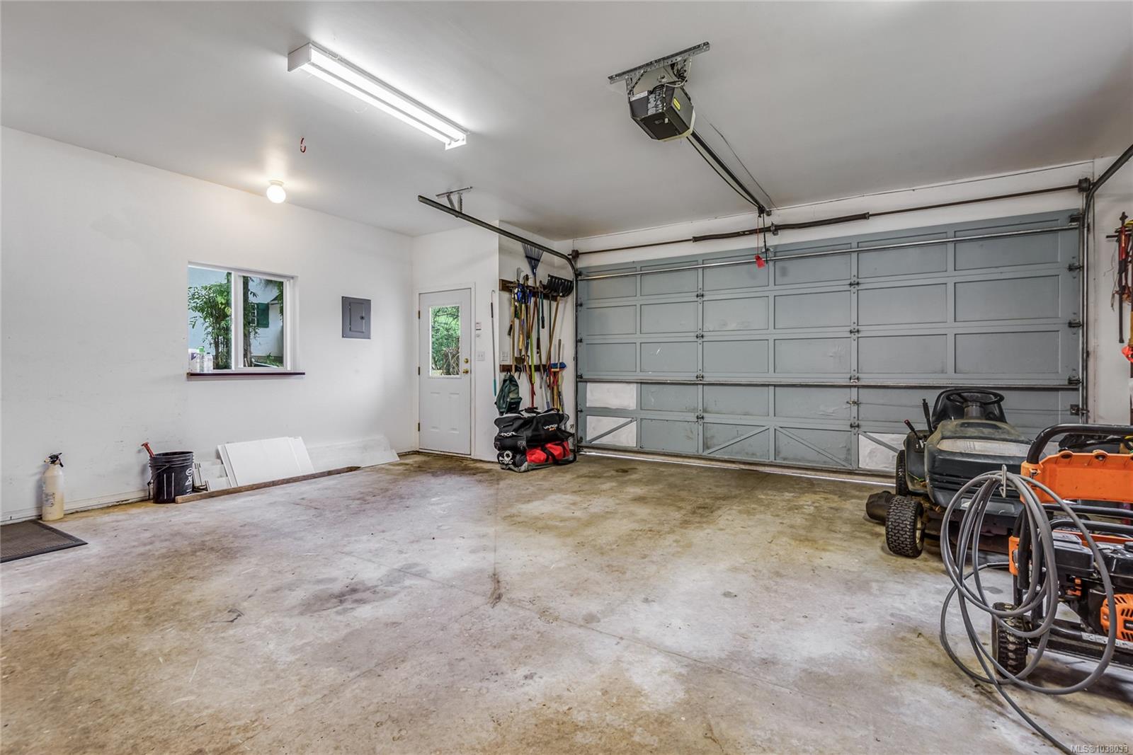 2245 Schulz Rd