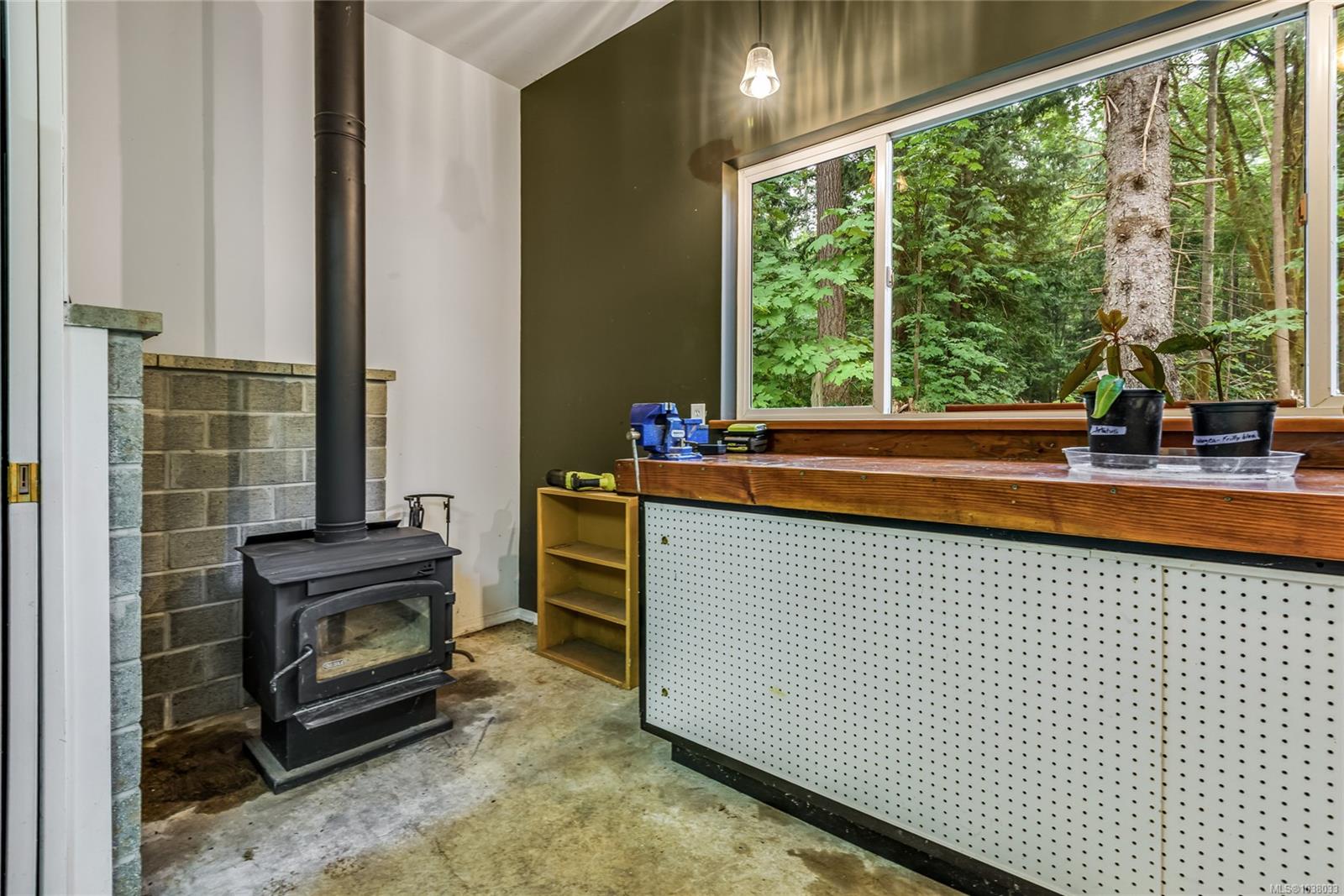 2245 Schulz Rd