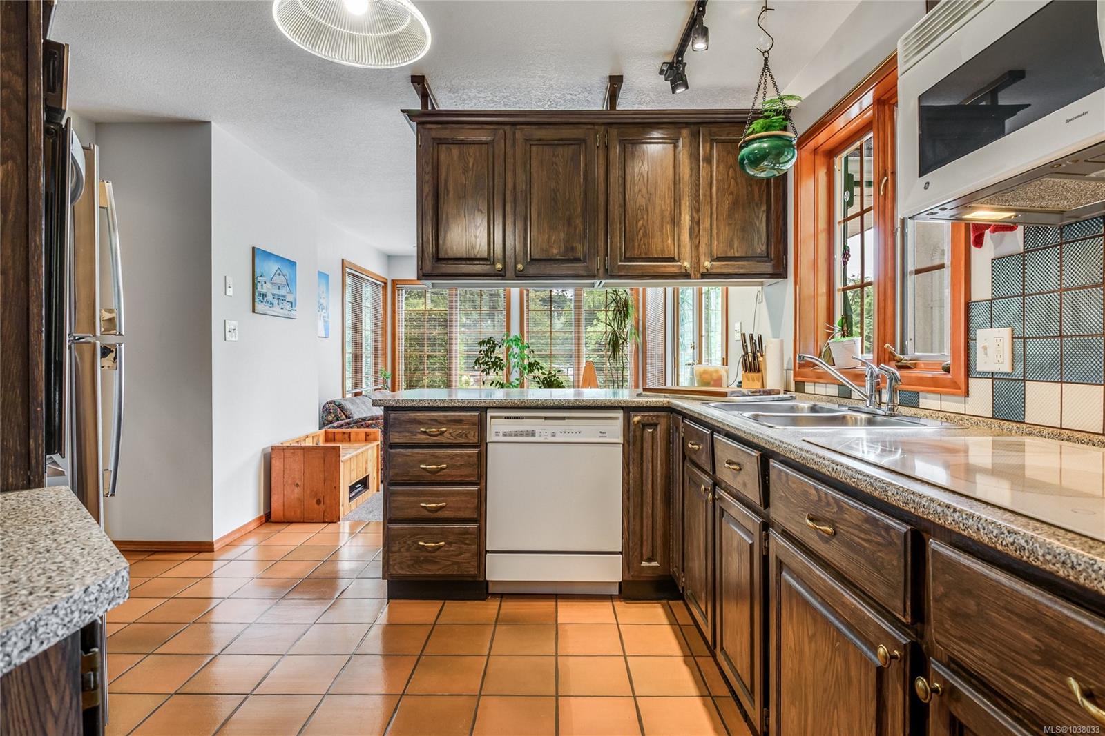 2245 Schulz Rd