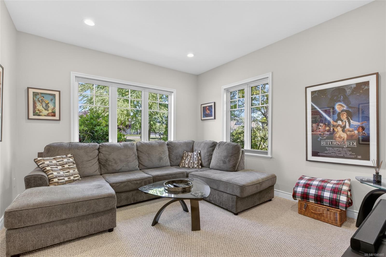 3018 Kensington Cres