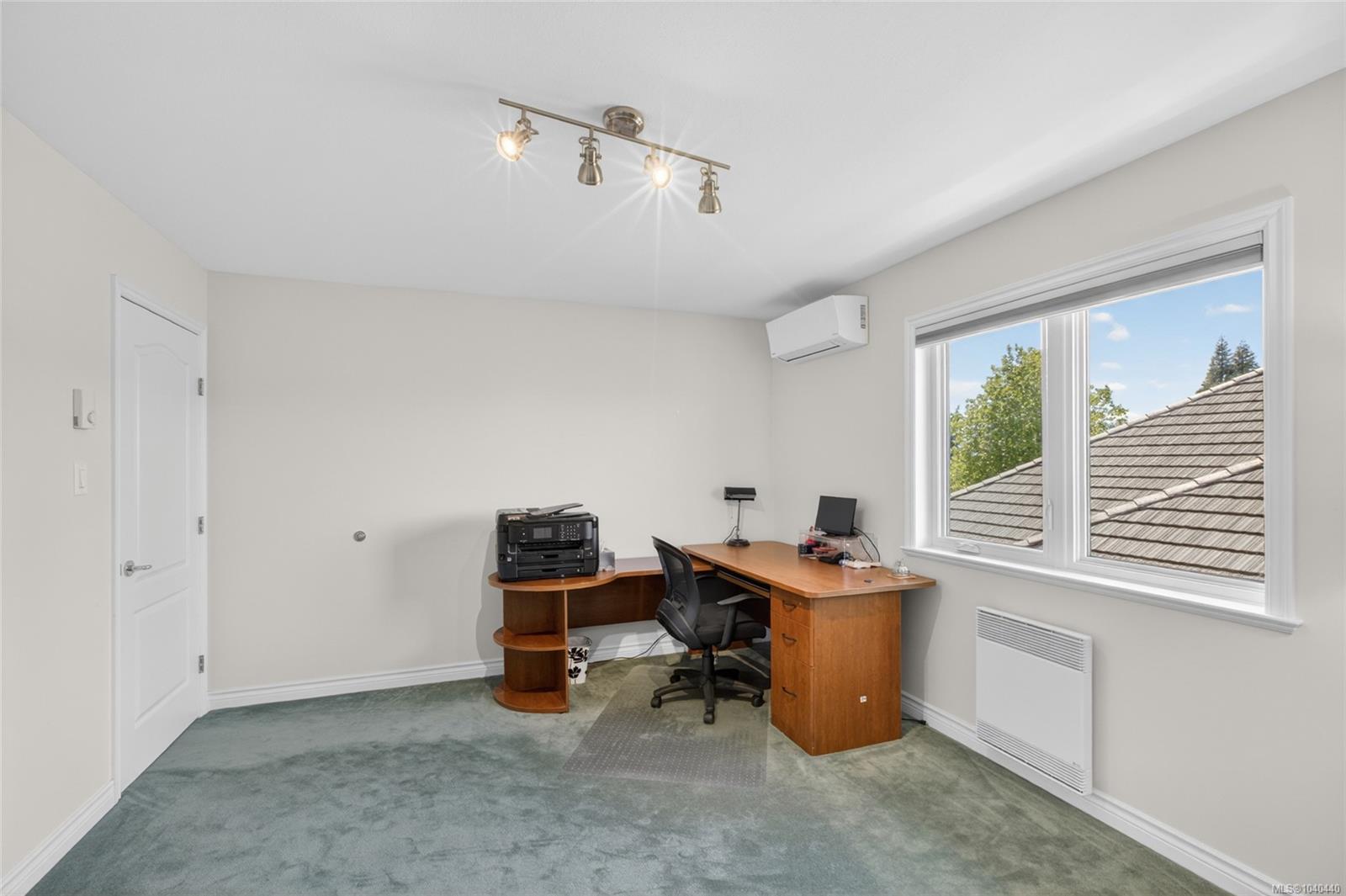 3018 Kensington Cres