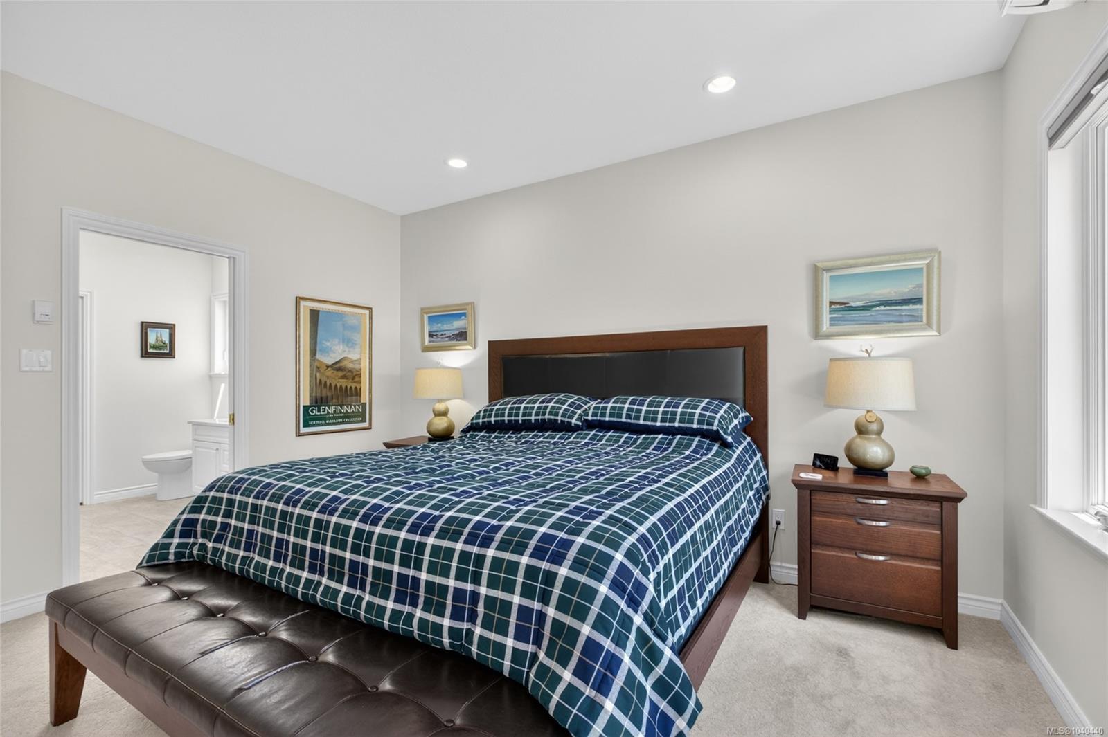 3018 Kensington Cres
