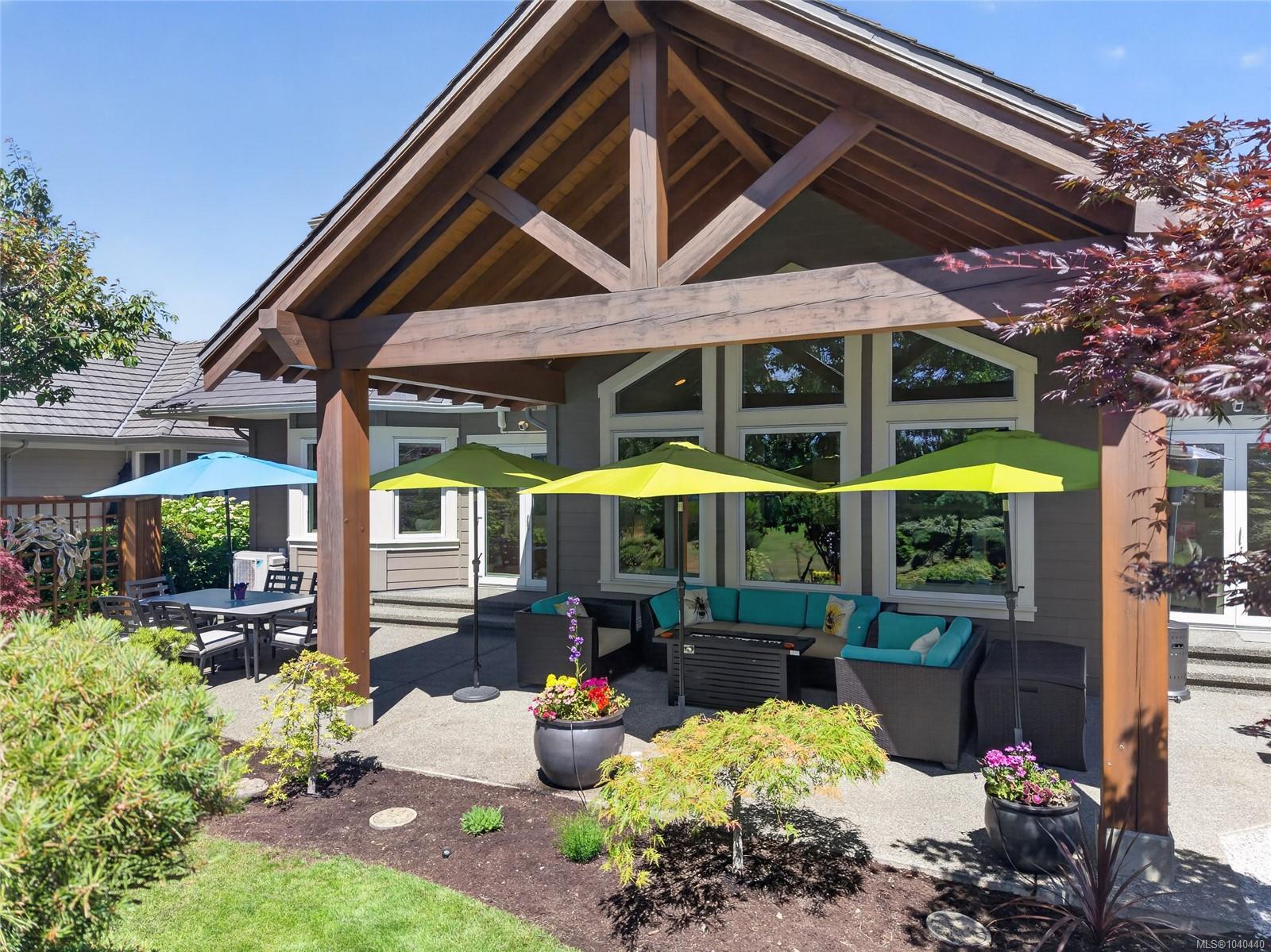 3018 Kensington Cres