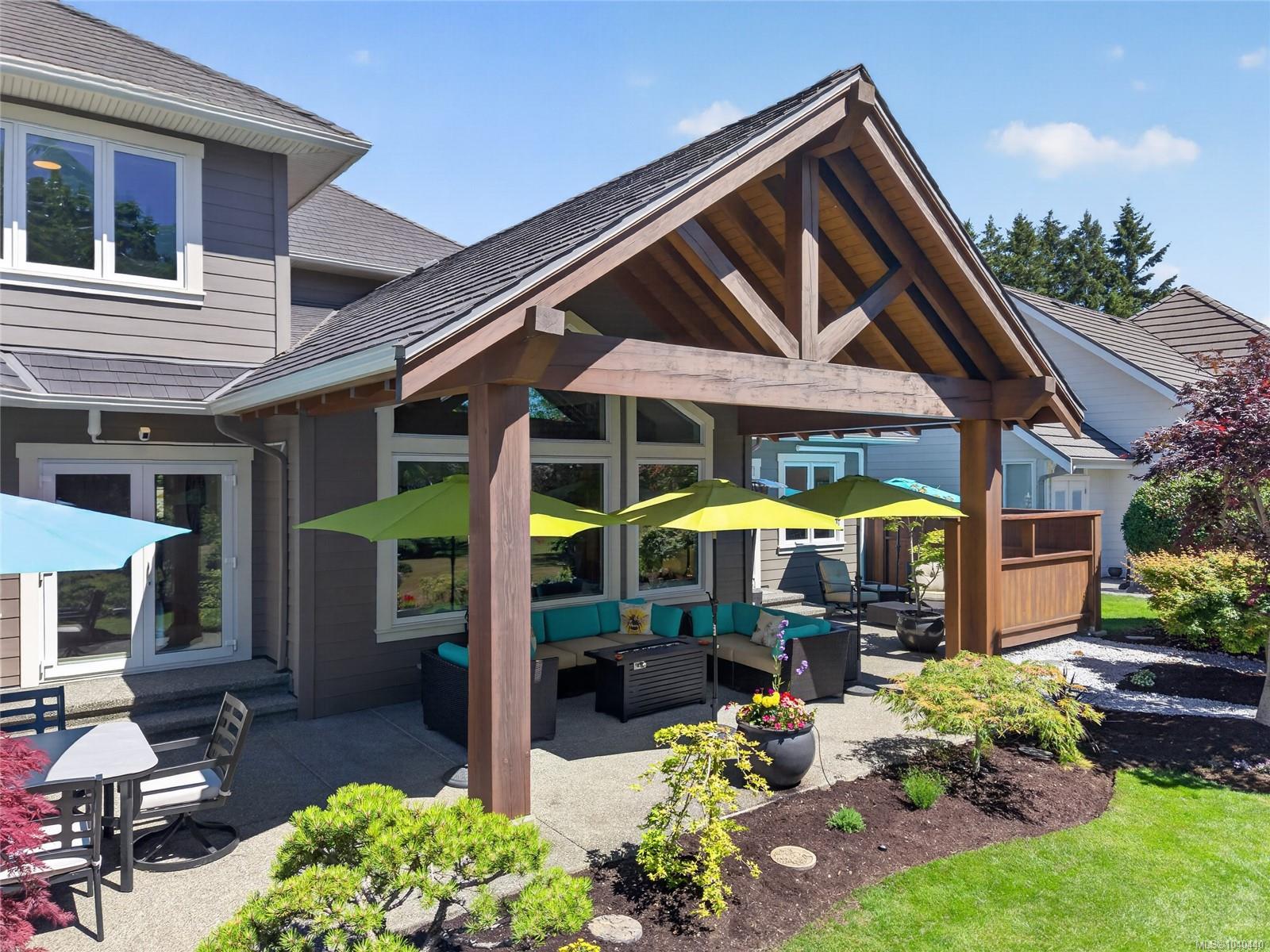 3018 Kensington Cres