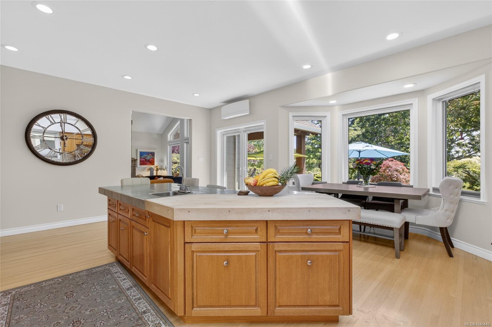 3018 Kensington Cres