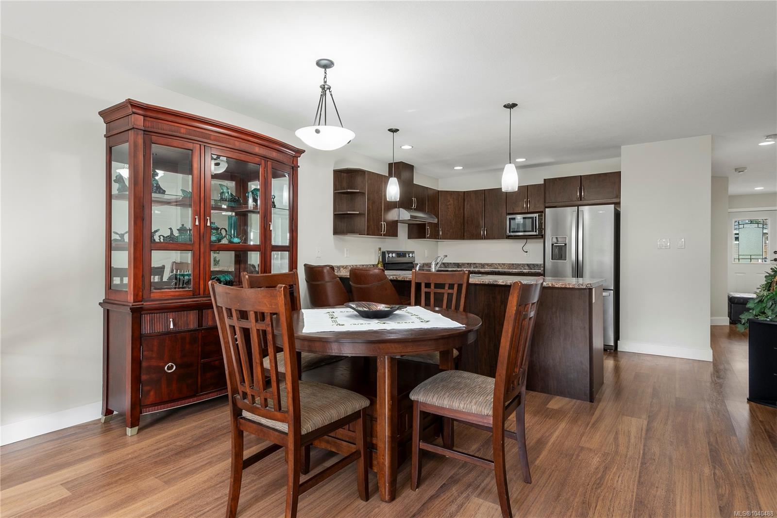 3400 Coniston Cres #6