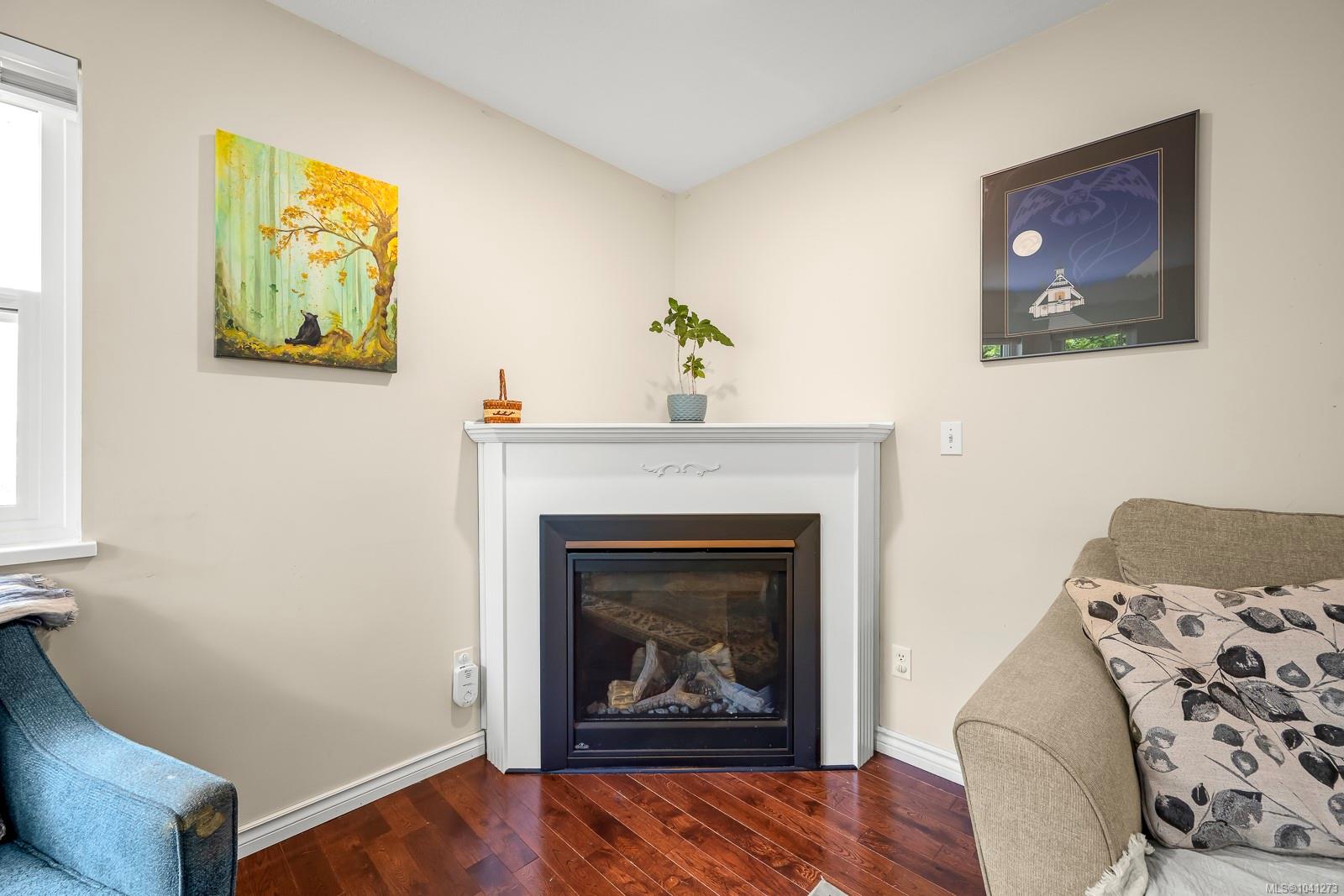 88 Timberlane Rd #B