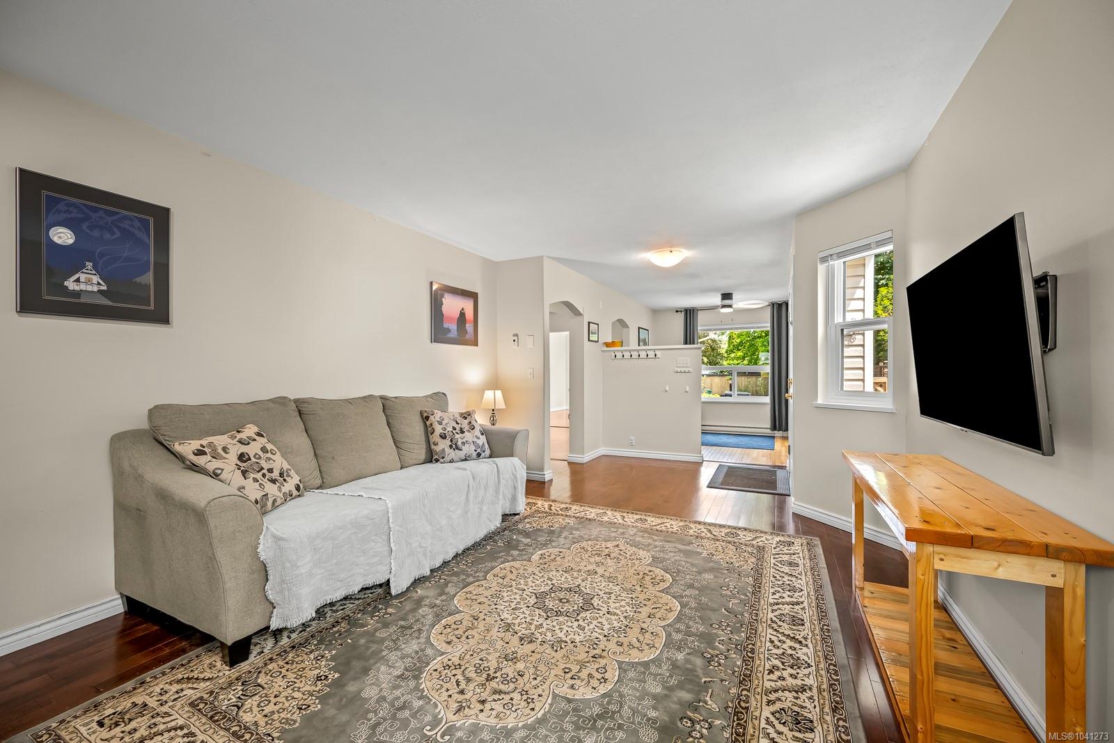 88 Timberlane Rd #B