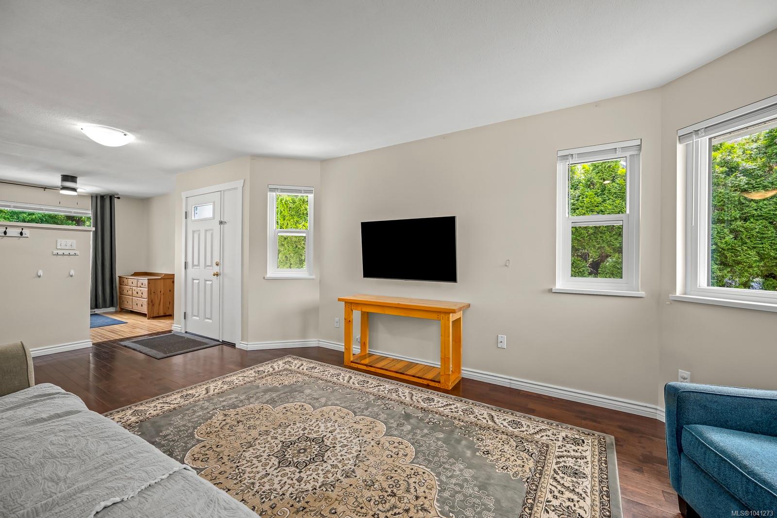 88 Timberlane Rd #B