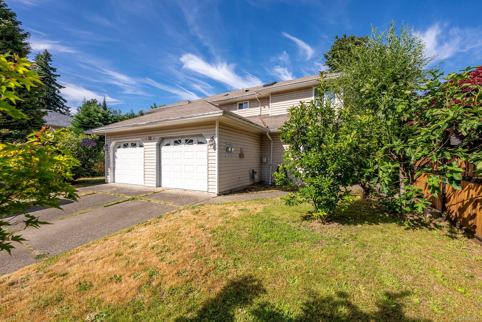 88 Timberlane Rd #B