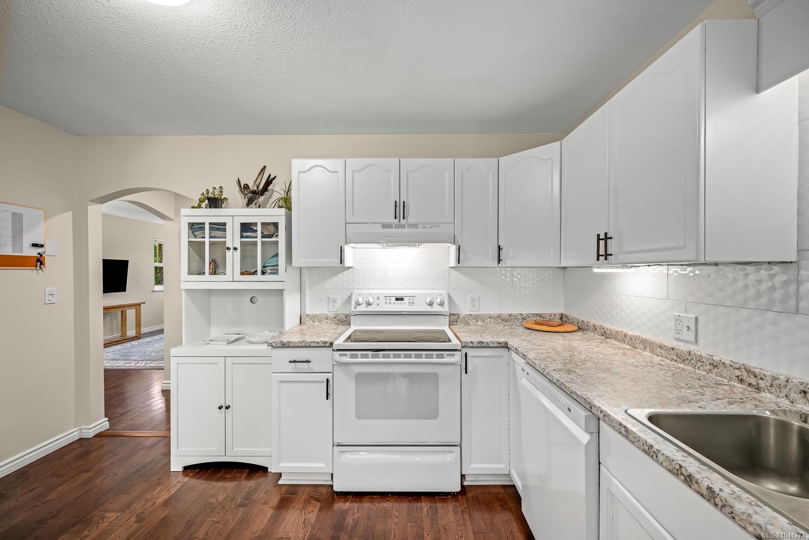 88 Timberlane Rd #B