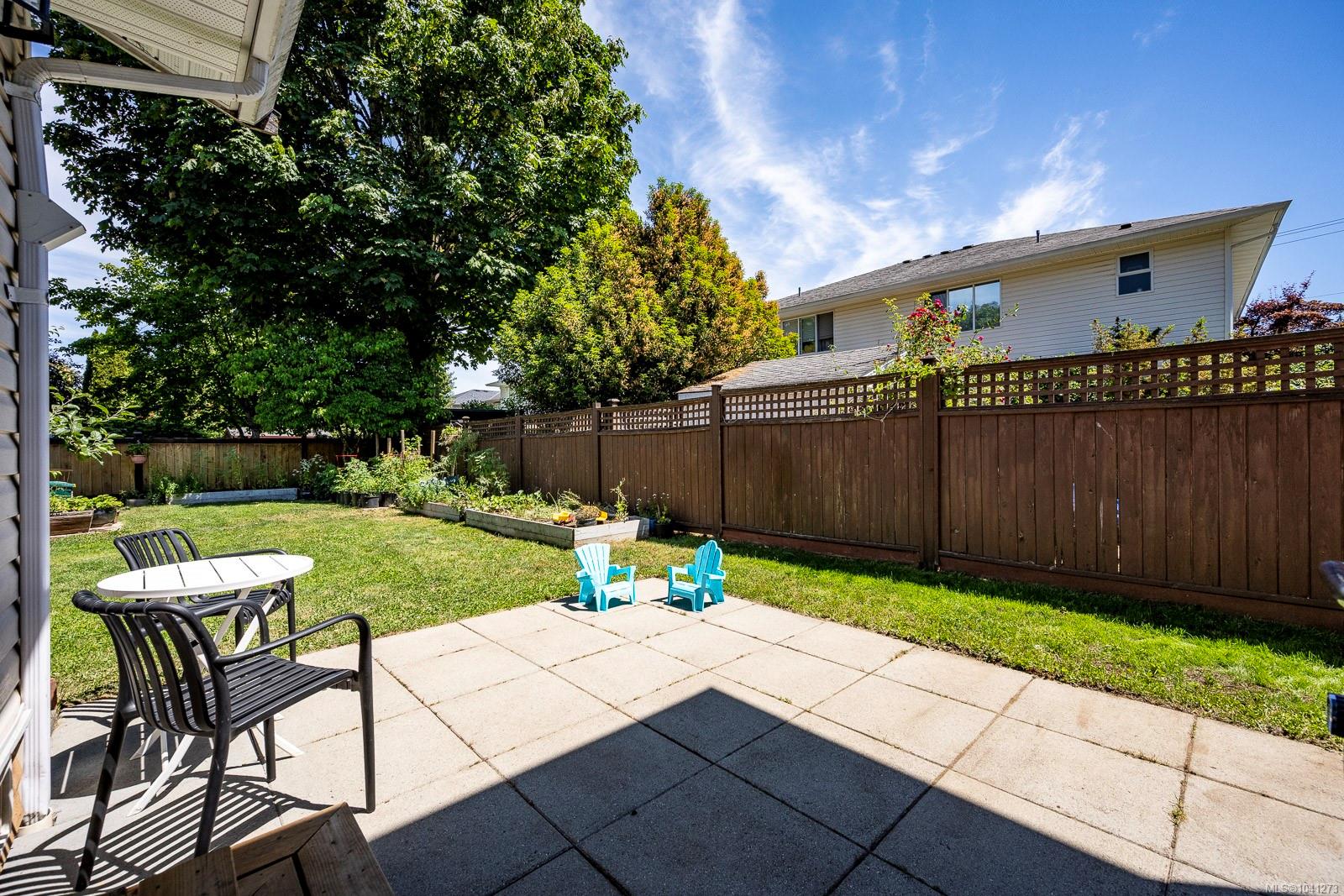 88 Timberlane Rd #B